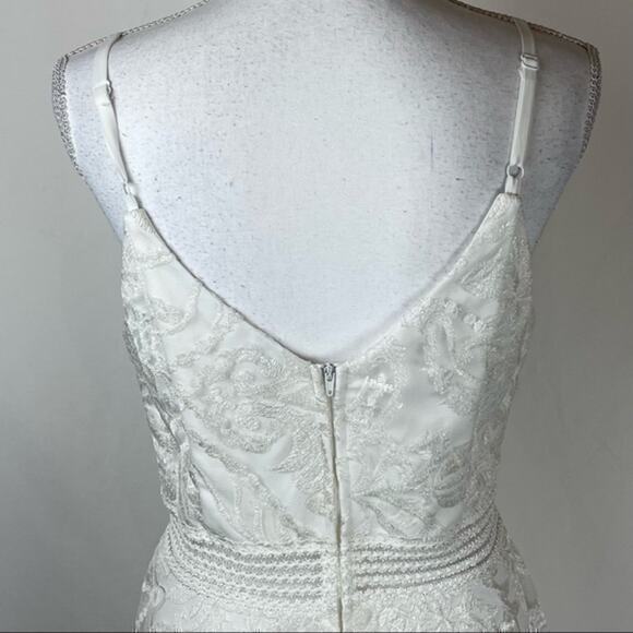 Xtraordinary White Lace Dress NWT Size 11 - Picture 7 of 14